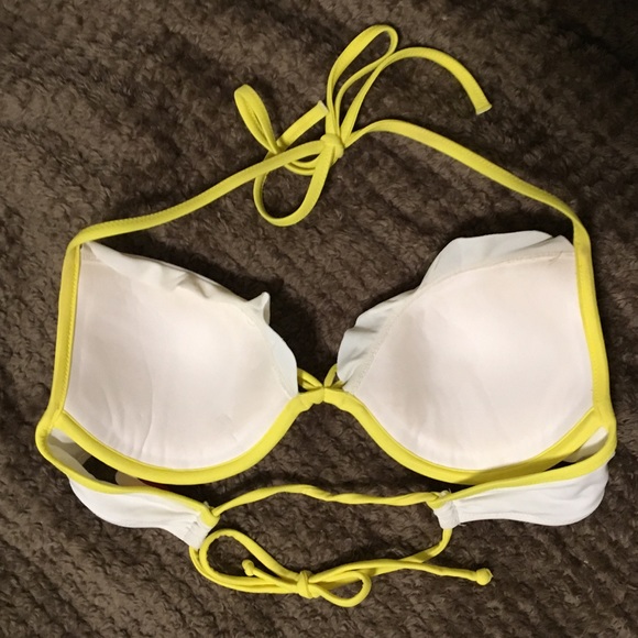 Victoria's Secret Bikini Top - Picture 2 of 4